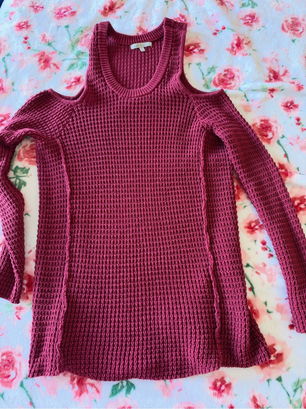 Charlotte Russe Berry Cold-Shoulder Waffle Knit Sweater